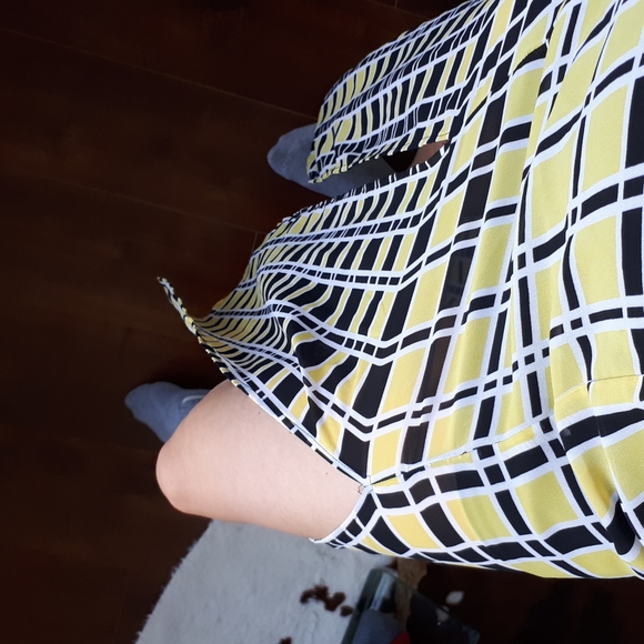 Nasty Gal long yellow maxi - Picture 3 of 11